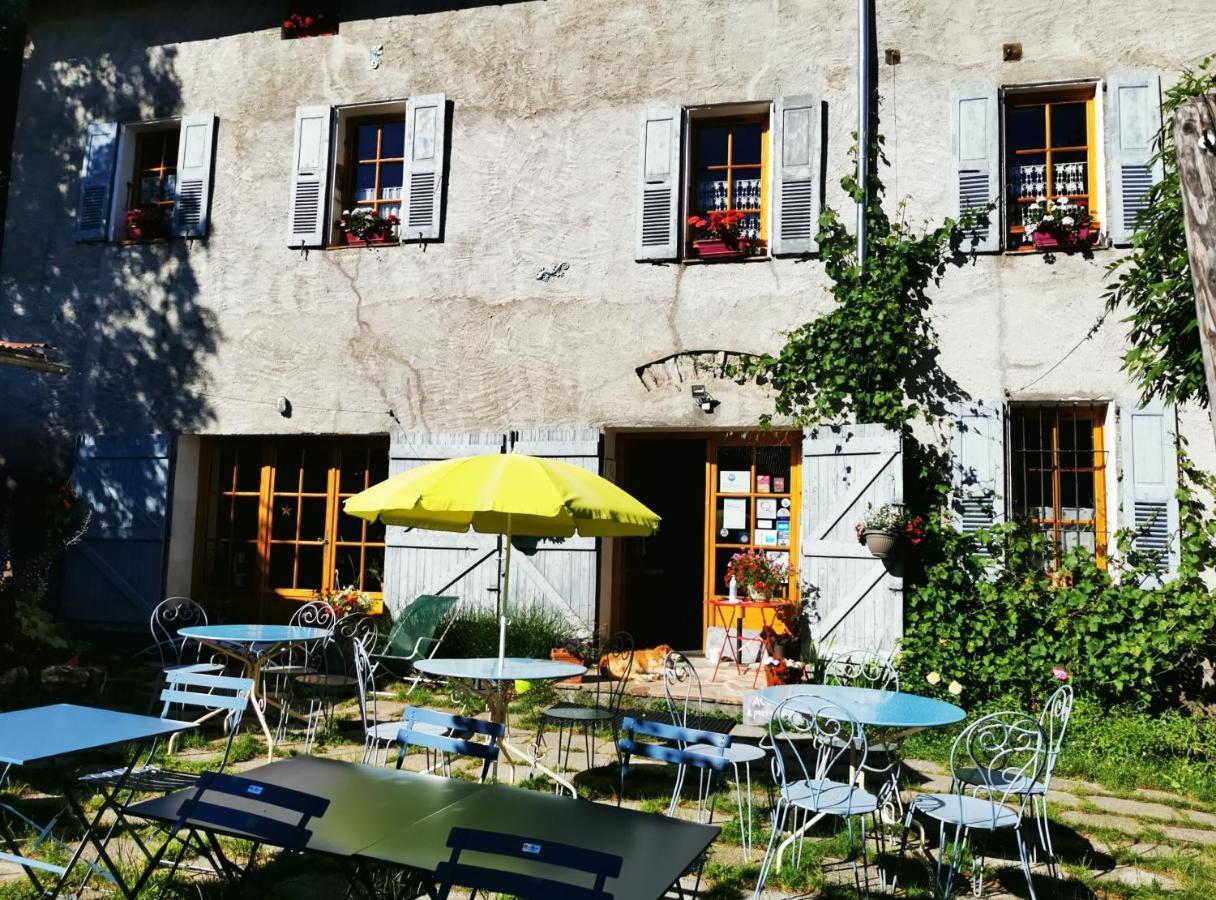 Gite D'Etape Auberge De L'Ardoisiere Jausiers Luaran gambar